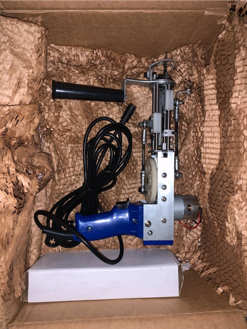 Tufting gun